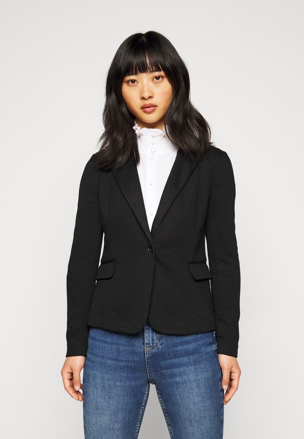 Блейзер VMJULIA Vero Moda Petite, цвет black
Блейзер VMJULIA Vero Moda Petite, цвет black