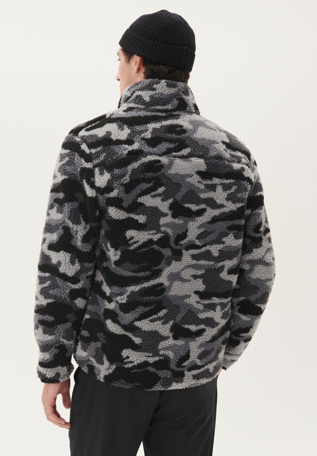Флисовая куртка MALOGAN CAMO ZIP Matinique, черный
Флисовая куртка MALOGAN CAMO ZIP Matinique, черный