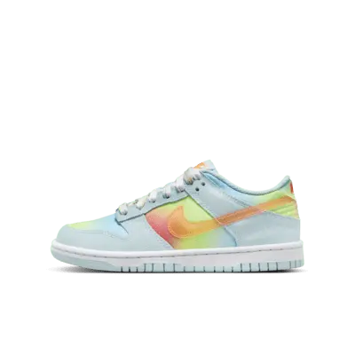 Кроссовки Nike Dunk Low, цвет Glacier Blue/Light Lemon Twist/Aquarius Blue/Total Orange
Кроссовки Nike Dunk Low, цвет Glacier Blue/Light Lemon Twist/Aquarius Blue/Total Orange