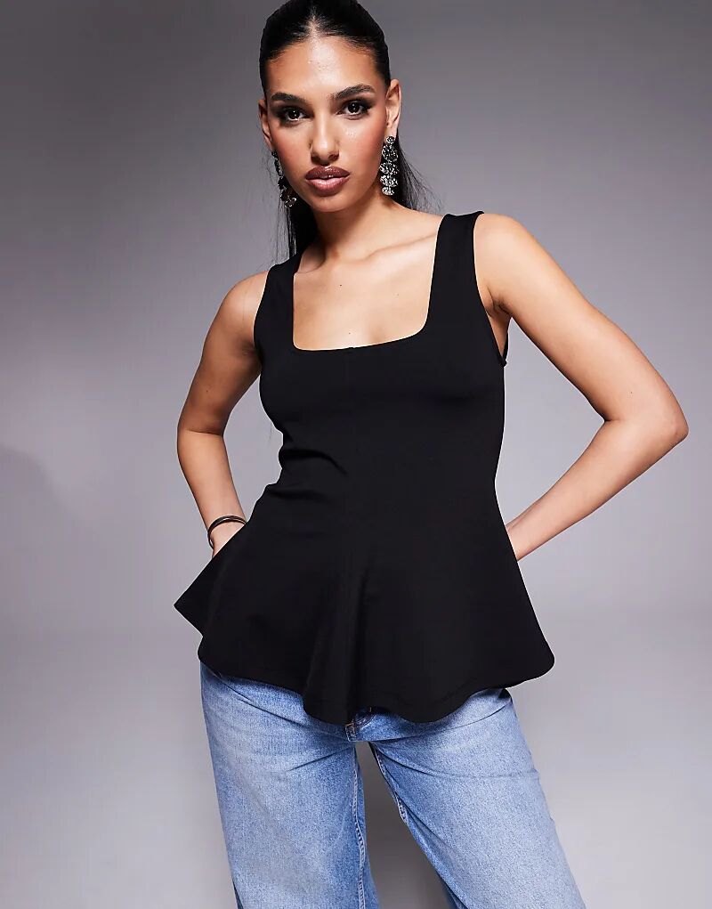 Топ River Island со вставками черного цвета
Топ River Island со вставками черного цвета