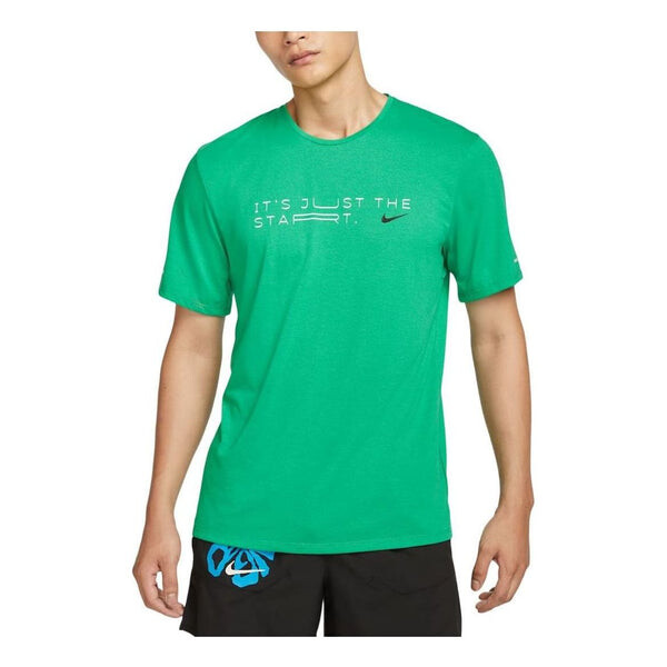 Футболка rise 365 dri-fit short-sleeve running top asia sizing 'kipchoge-stadium green' Nike, зеленый
Футболка rise 365 dri-fit short-sleeve running top asia sizing 'kipchoge-stadium green' Nike, зеленый