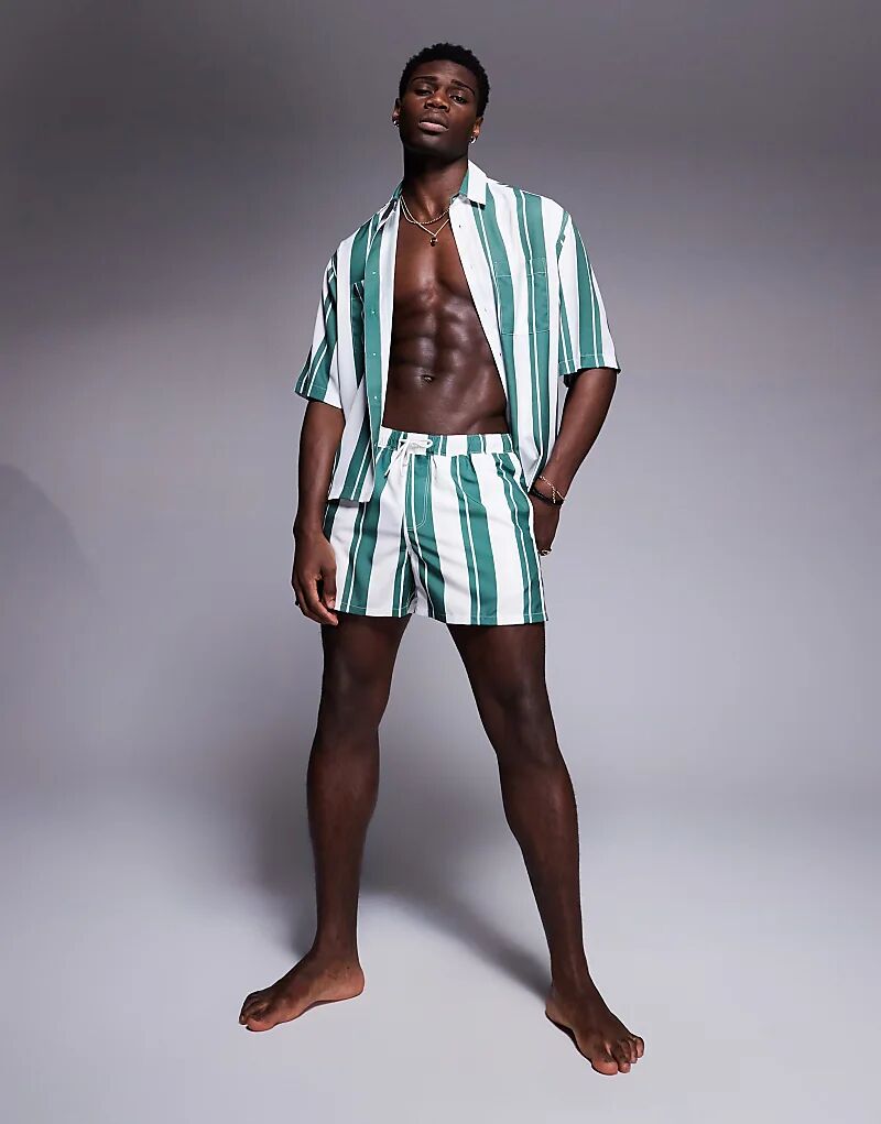 Рубашка свободного кроя ASOS DESIGN в белую и зеленую полоску
Рубашка свободного кроя ASOS DESIGN в белую и зеленую полоску