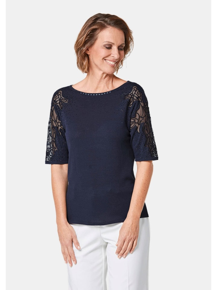 Свитер с кружевными вставками и стразами темно-синего цвета GOLDNER
Свитер с кружевными вставками и стразами темно-синего цвета GOLDNER