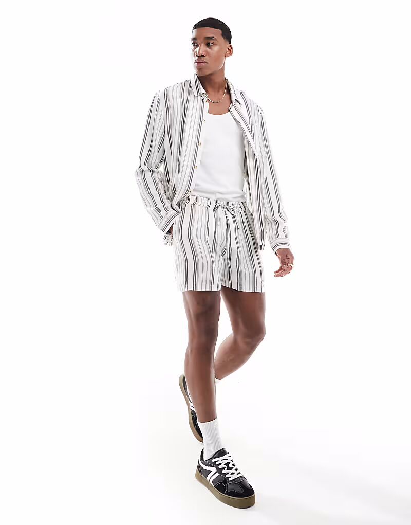 Шорты Another Influence
Шорты Another Influence