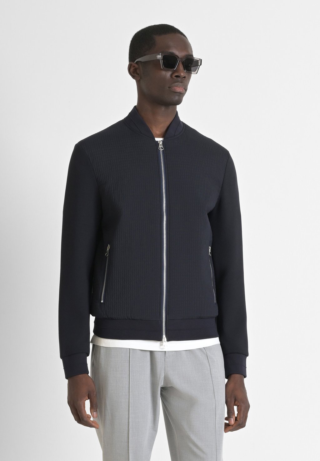 Куртка-бомбер Antony Morato, темно-синий
Куртка-бомбер Antony Morato, темно-синий