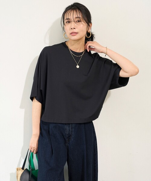 Футболка-летучая мышь, приталенная, бренд BEAUTY FORM-T UNFILO, цвет темно-синий
Футболка-летучая мышь, приталенная, бренд BEAUTY FORM-T UNFILO, цвет темно-синий