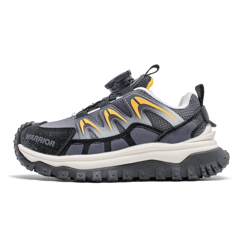 Прочные, дышащие, легкие, низкие детские кроссовки для бега WARRIOR, черный/оранжевый
Прочные, дышащие, легкие, низкие детские кроссовки для бега WARRIOR, черный/оранжевый