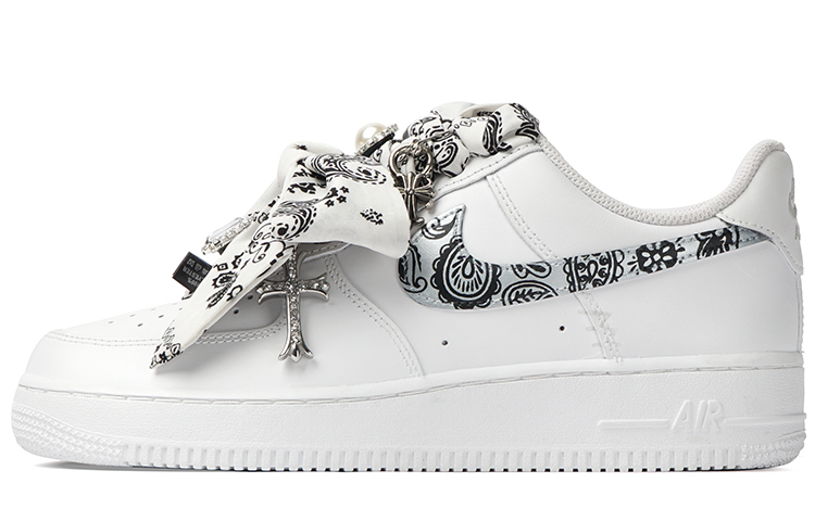 Кроссовки Nike Air Force 1 07 Low-Top Skateboard Мужские Черно-белые
Кроссовки Nike Air Force 1 07 Low-Top Skateboard Мужские Черно-белые