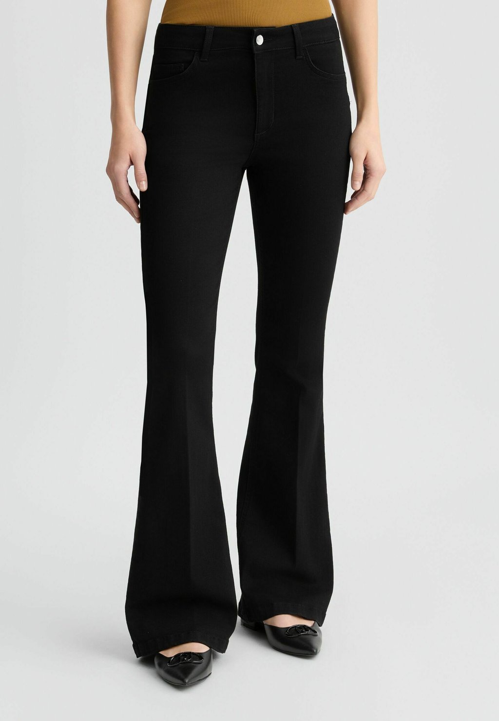 Джинсы Bootcut BELL LIU JO, антрацит
Джинсы Bootcut BELL LIU JO, антрацит