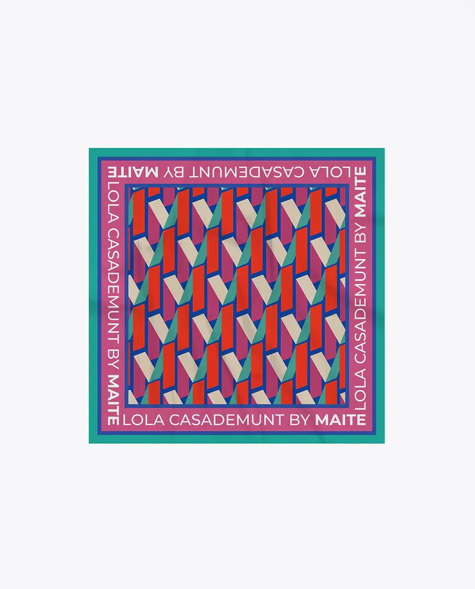 Женский квадратный шарф с логотипом Lola Casademunt, многоцветный
Женский квадратный шарф с логотипом Lola Casademunt, многоцветный