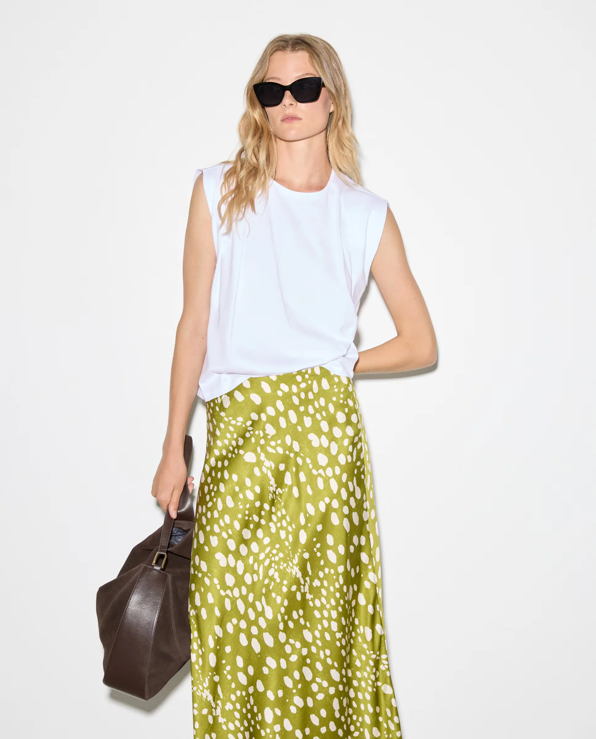 Женская безрукавка с драпировкой Woman El Corte Inglés, цвет 120 Crudo
Женская безрукавка с драпировкой Woman El Corte Inglés, цвет 120 Crudo