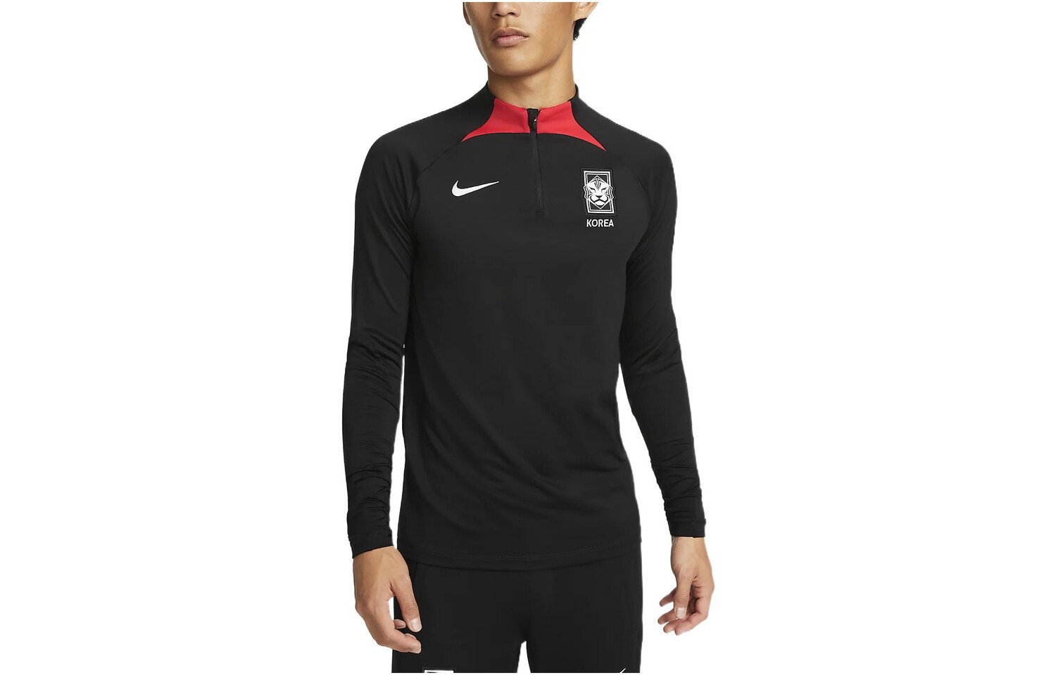 Футболка мужская черная Nike, черный
Футболка мужская черная Nike, черный