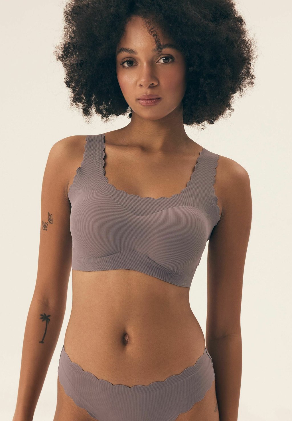 Бюстье NEONY Henderson, серо-коричневый
Бюстье NEONY Henderson, серо-коричневый