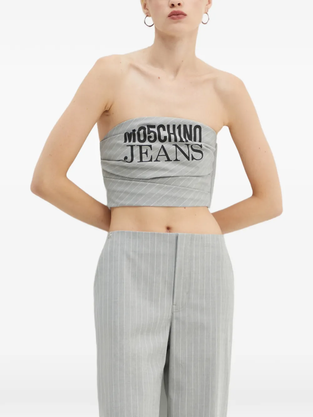Бандо в полоску с логотипом Moschino Jeans, серый
Бандо в полоску с логотипом Moschino Jeans, серый