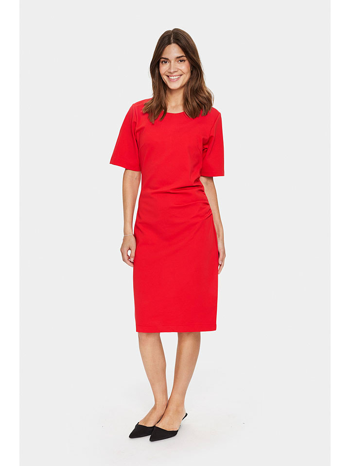 SAINT TROPEZ Платье "Дженни" красного цвета
SAINT TROPEZ Платье "Дженни" красного цвета