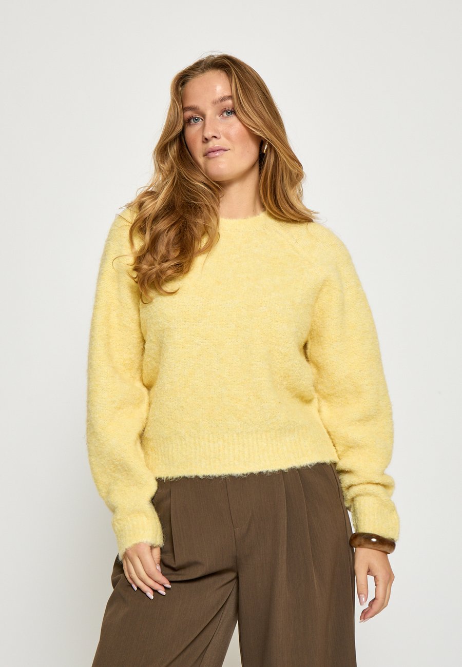 Джемпер PEPPERCORN PULLOVER MELODY, French Vanilla/Yellow
Джемпер PEPPERCORN PULLOVER MELODY, French Vanilla/Yellow