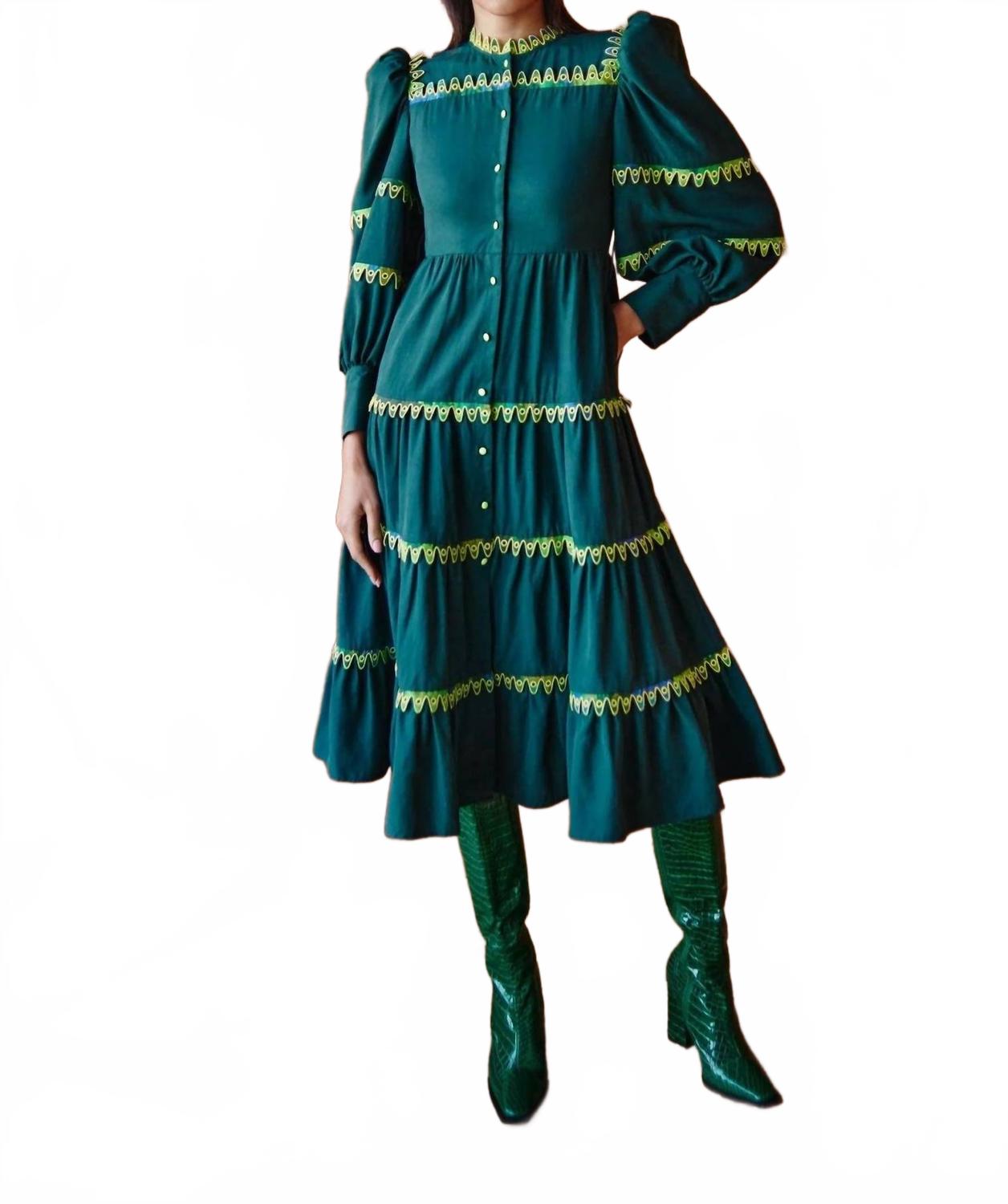 Хасу Многослойное Миди-платье в зеленом цвете CELiA B 
Хасу Многослойное Миди-платье в зеленом цвете CELiA B