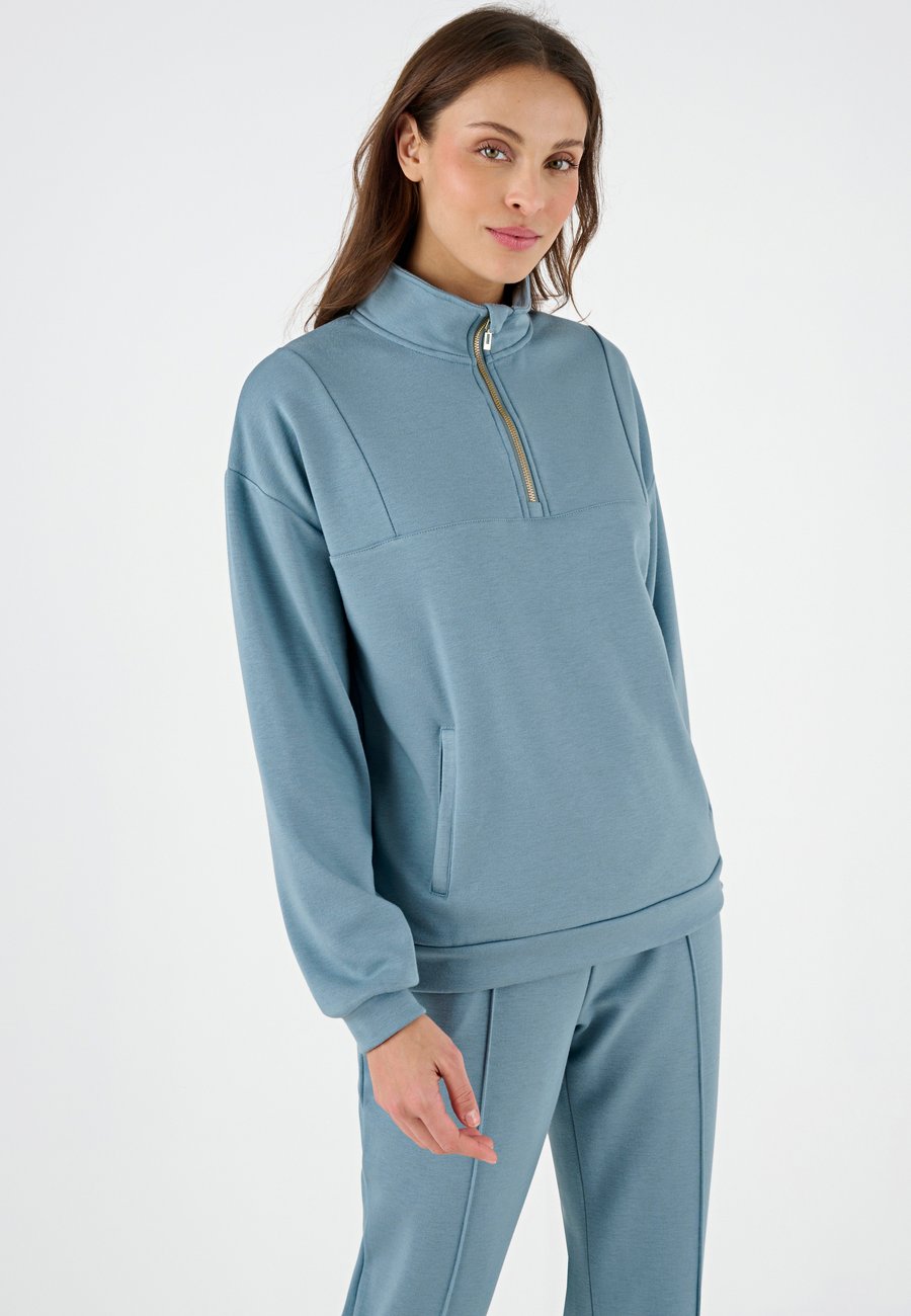 Толстовка Damart Sweatshirt, Blue-Gray/Blue
Толстовка Damart Sweatshirt, Blue-Gray/Blue