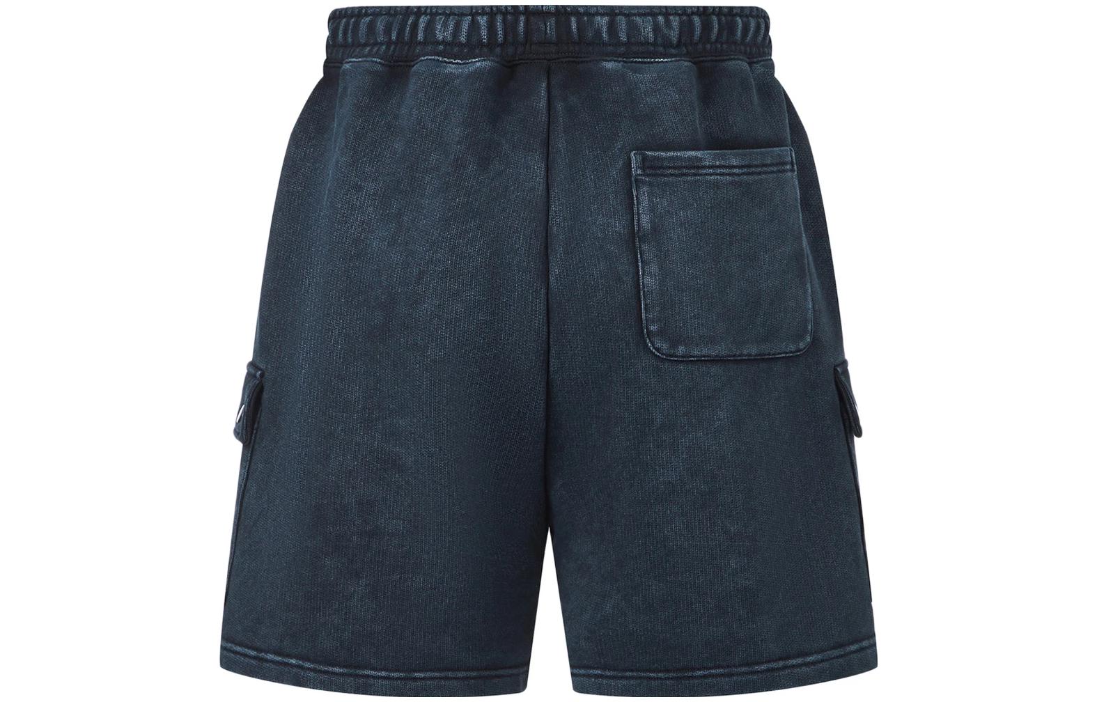 LiNing Повседневные шорты мужские черные
LiNing Повседневные шорты мужские черные