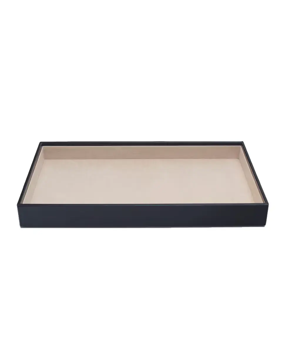 Ювелирное хранилище размером 1,5 дюйма черного цвета Wolf, черный
Ювелирное хранилище размером 1,5 дюйма черного цвета Wolf, черный