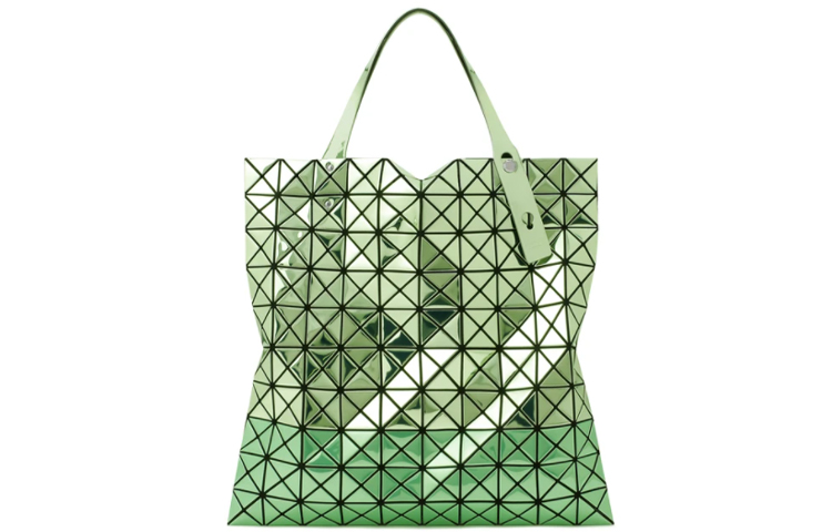 ISSEY MIYAKE Платиновая полиэстеровая сумка-шоппер
ISSEY MIYAKE Платиновая полиэстеровая сумка-шоппер