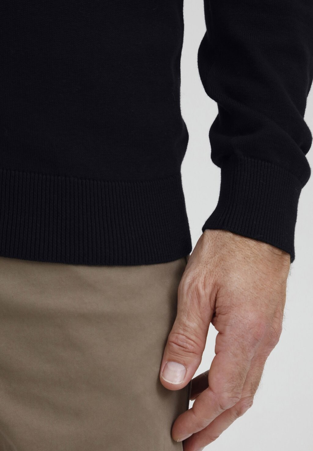 Джемпер FQFYNJARD FQ1924, черный
Джемпер FQFYNJARD FQ1924, черный