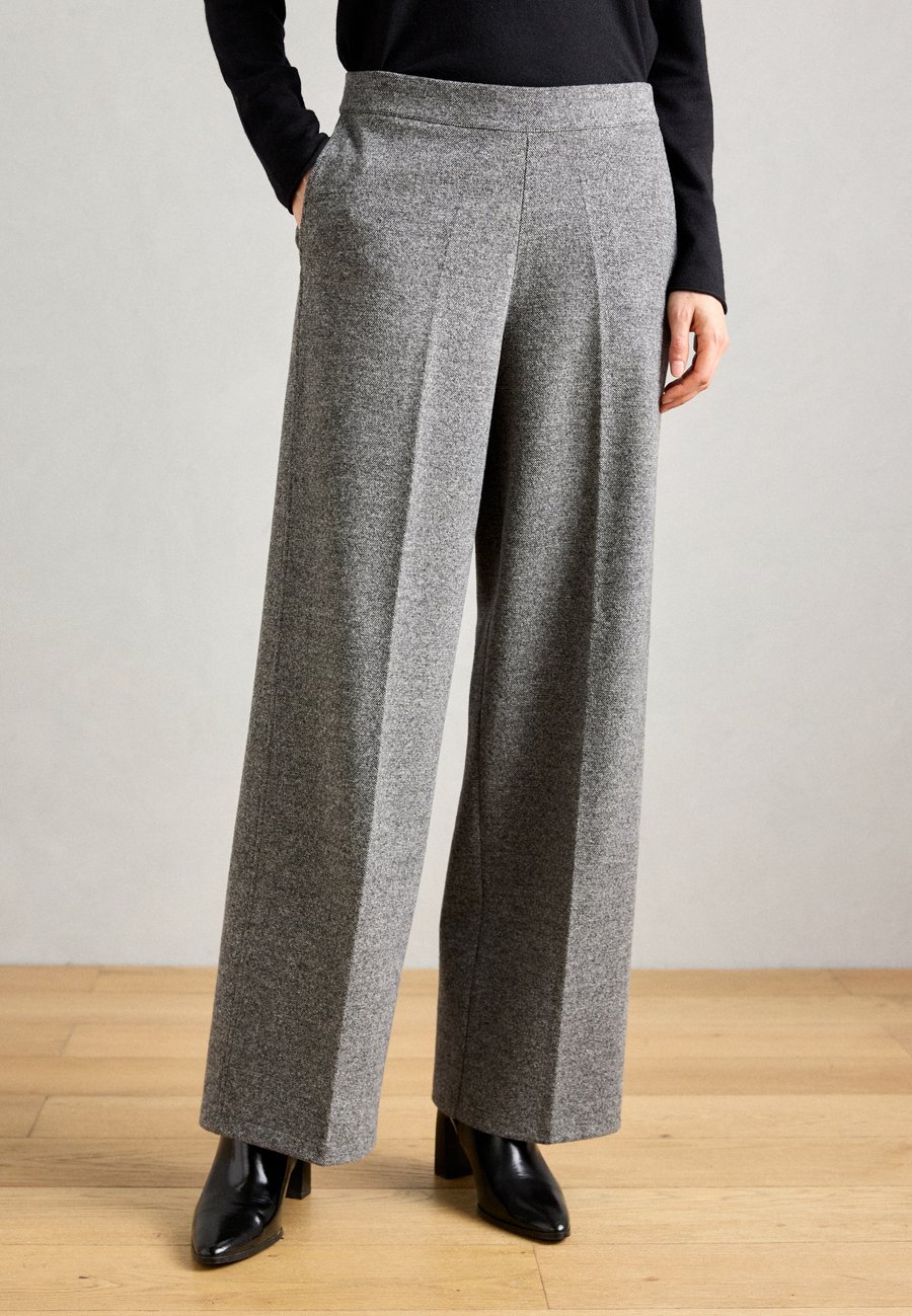 Брюки Marc O'Polo PANTS WIDE LEG, Multi/Mottled Dark Grey
Брюки Marc O'Polo PANTS WIDE LEG, Multi/Mottled Dark Grey
