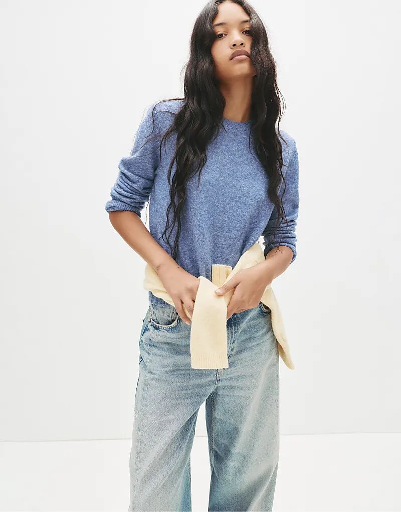 Мягкий джемпер прямого кроя Pull&Bear цвета индиго
Мягкий джемпер прямого кроя Pull&Bear цвета индиго