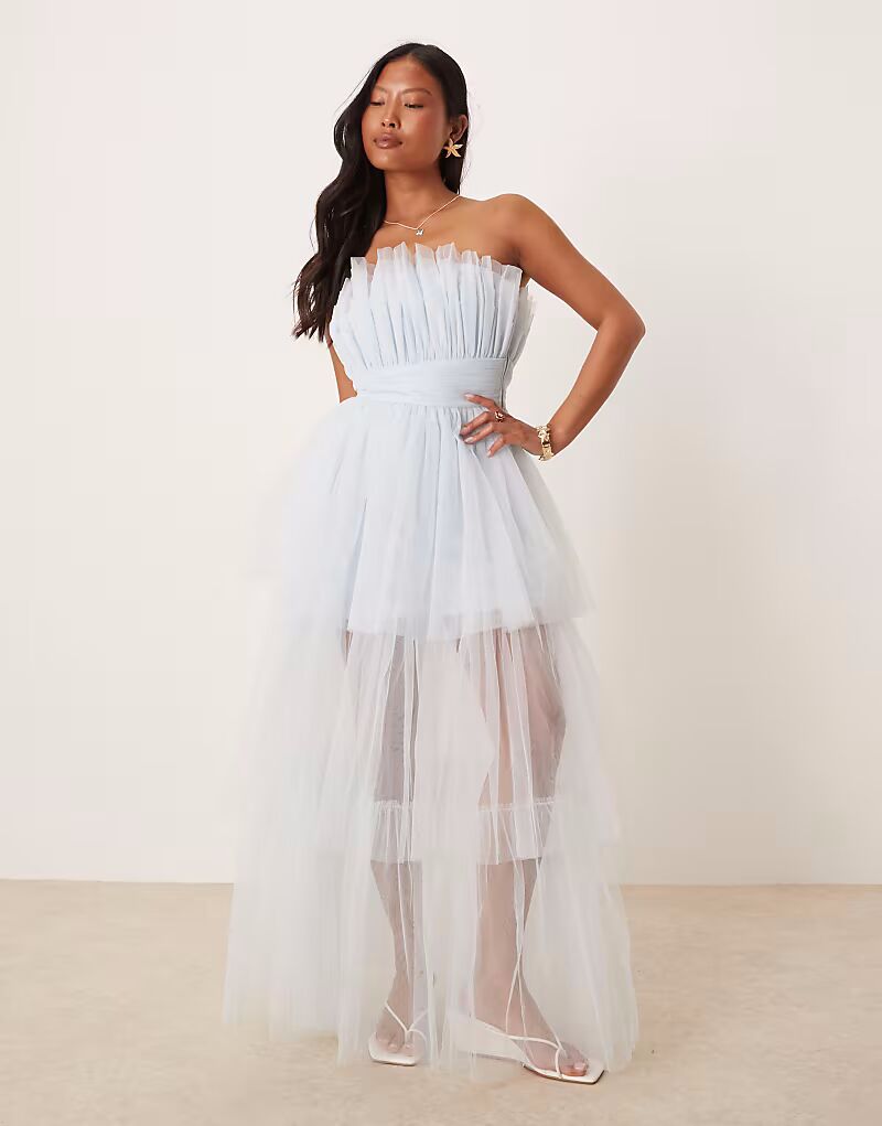 Платье-макси из тюля Lace & Beads Petite Bandeau в небесно-голубом цвете
Платье-макси из тюля Lace & Beads Petite Bandeau в небесно-голубом цвете