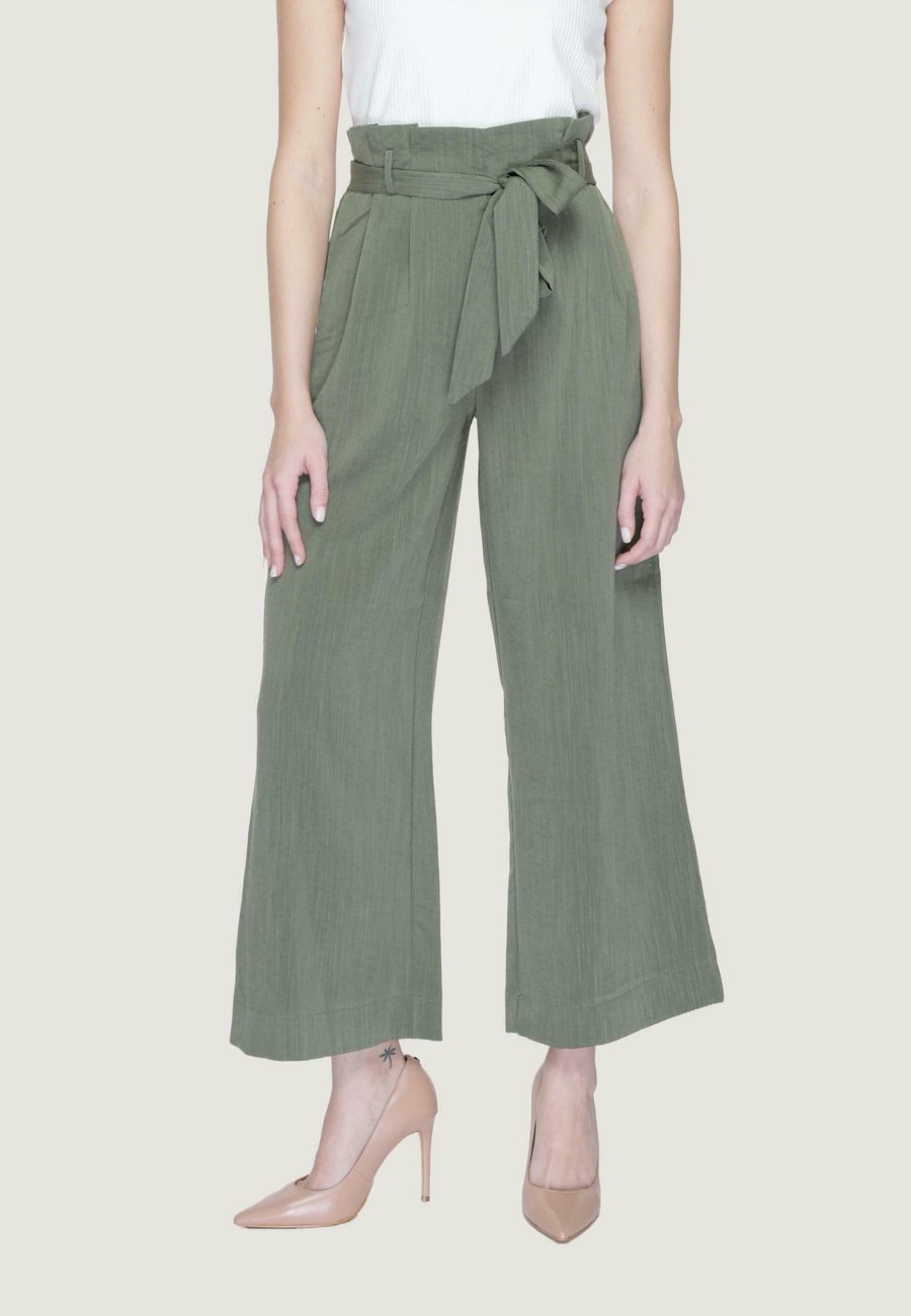 Брюки ONLY ONLMARSA SOLID WVN NOOS, Olive Green/Khaki
Брюки ONLY ONLMARSA SOLID WVN NOOS, Olive Green/Khaki