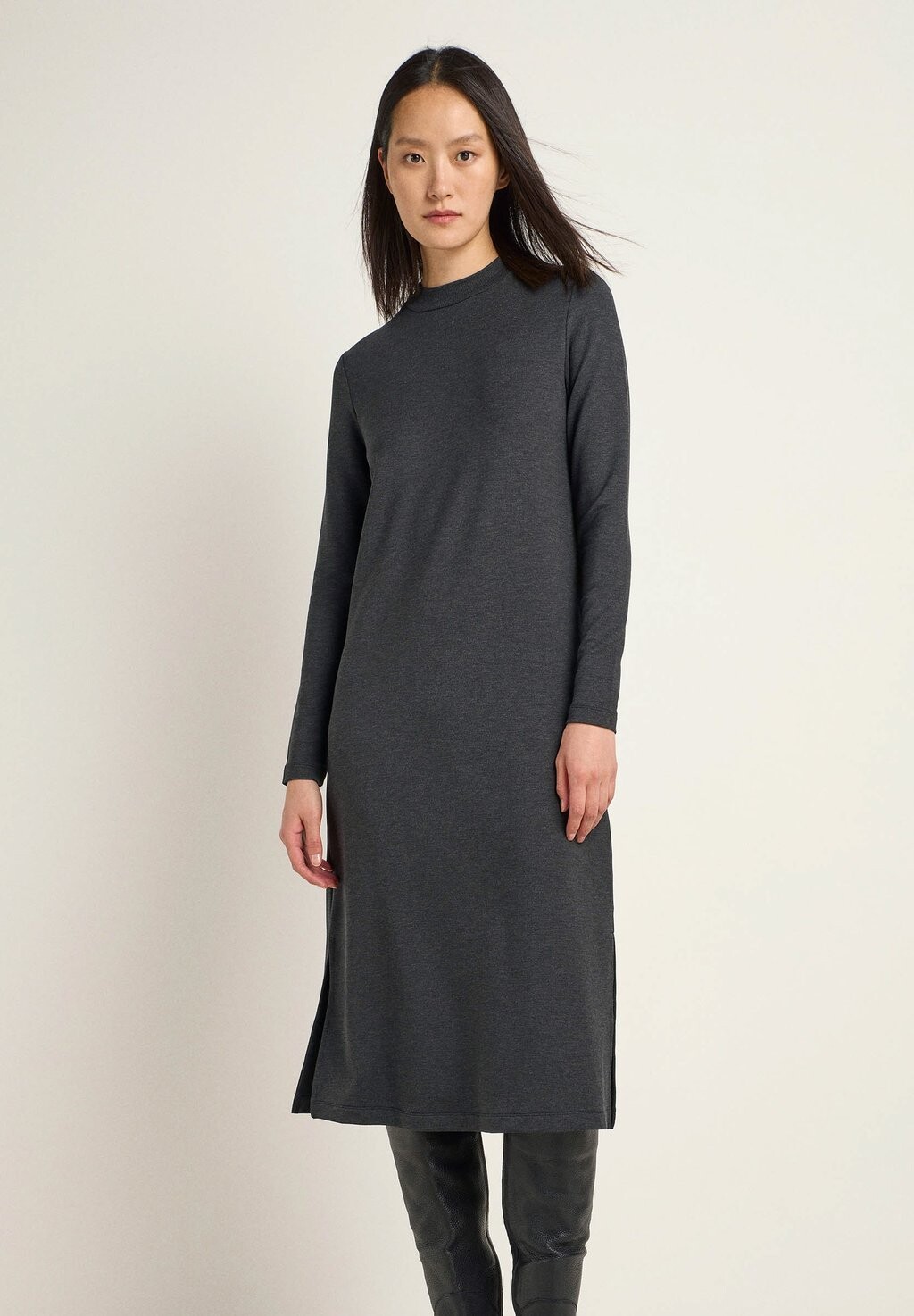 Платье из джерси MIDI LANIUS, антрацит
Платье из джерси MIDI LANIUS, антрацит