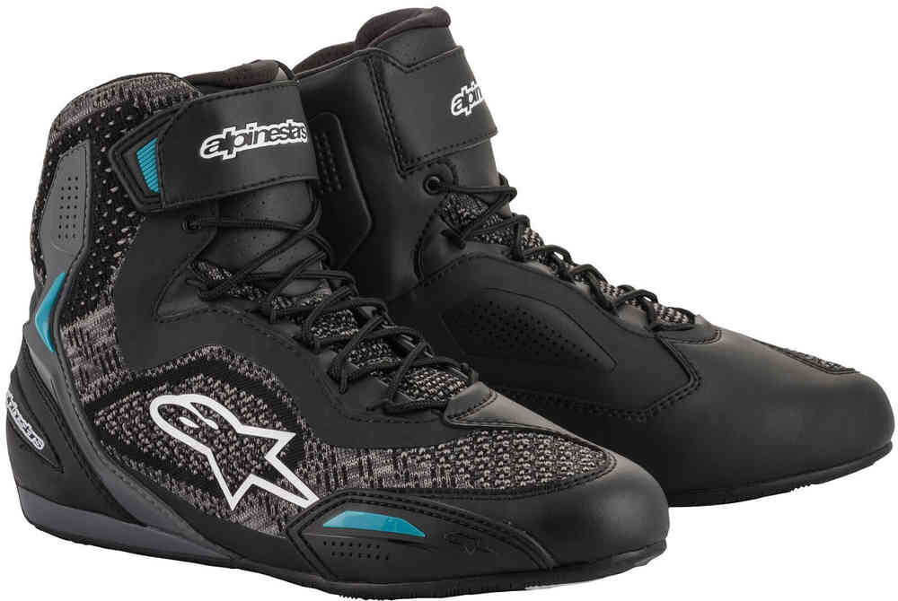 Женские мотоциклетные туфли Stella Faster 3 Rideknit Alpinestars, черный/белый/синий
Женские мотоциклетные туфли Stella Faster 3 Rideknit Alpinestars, черный/белый/синий