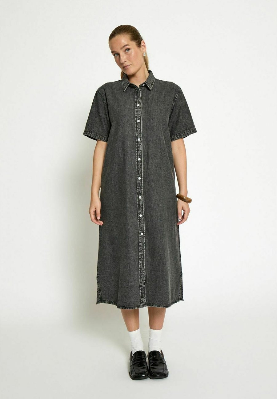 Платье Desires Denim dress, Grey Wash/Grey Denim
Платье Desires Denim dress, Grey Wash/Grey Denim