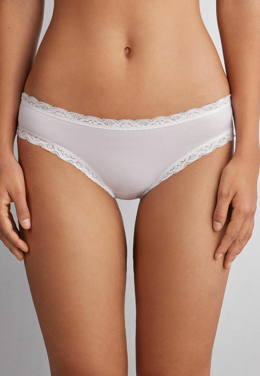 Брифы Intimissimi Briefs, White
Брифы Intimissimi Briefs, White