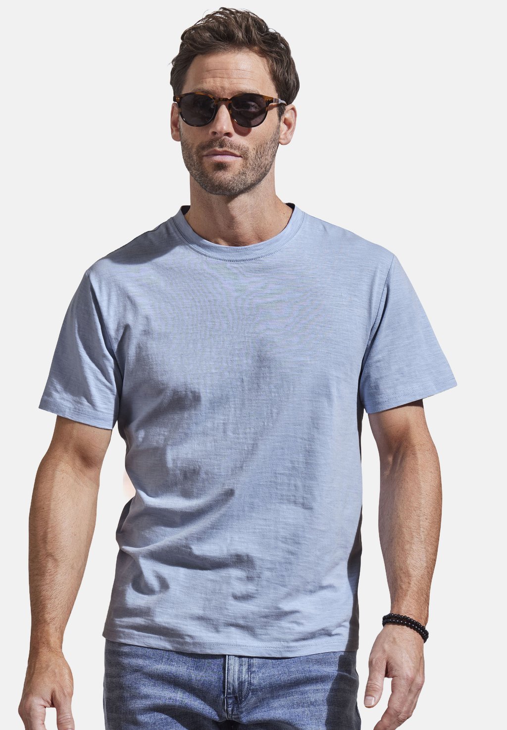 Базовая футболка john devin, светло-голубой
Базовая футболка john devin, светло-голубой