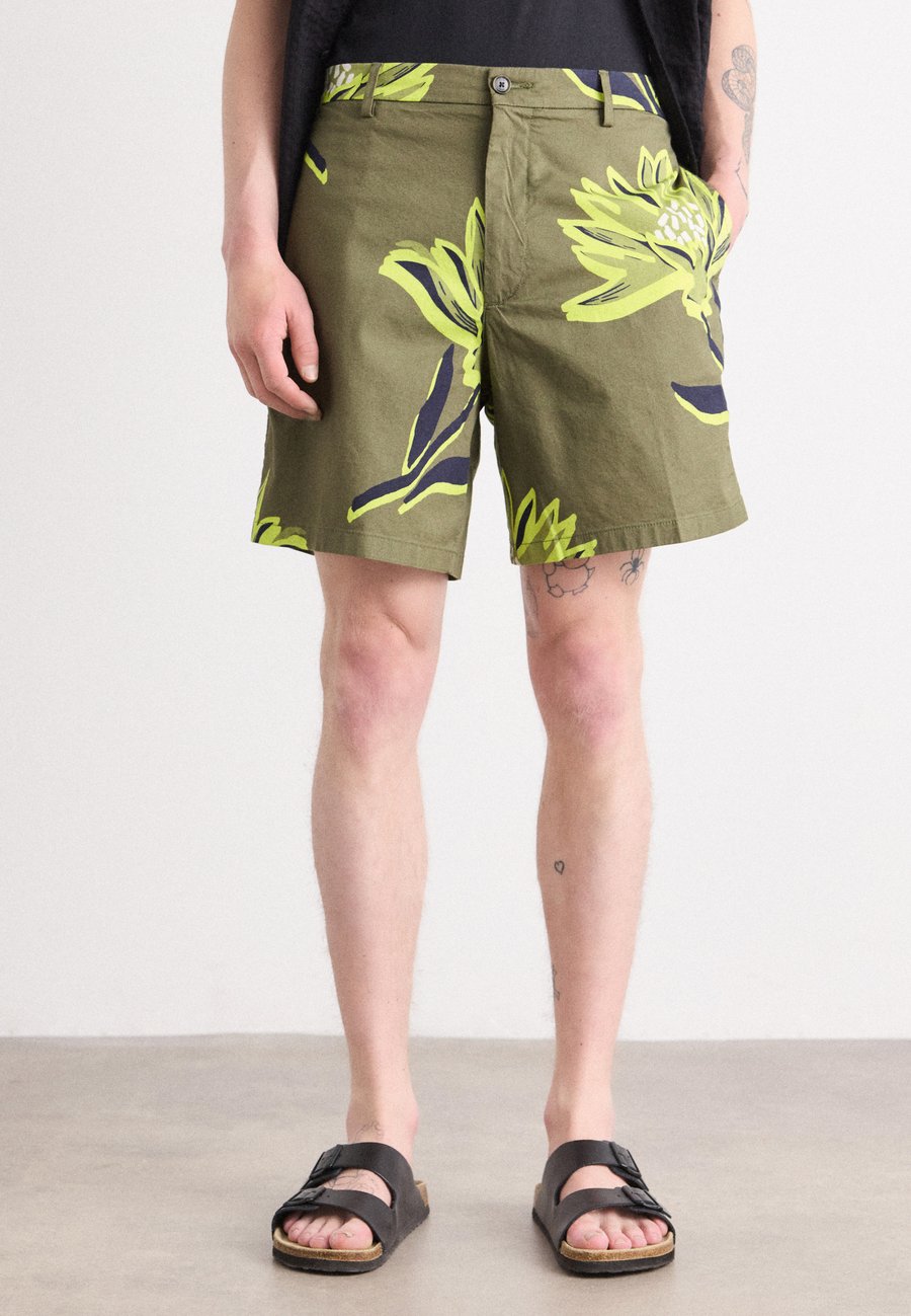 Шорты BOSS KARLOS, Medium Green/Black
Шорты BOSS KARLOS, Medium Green/Black