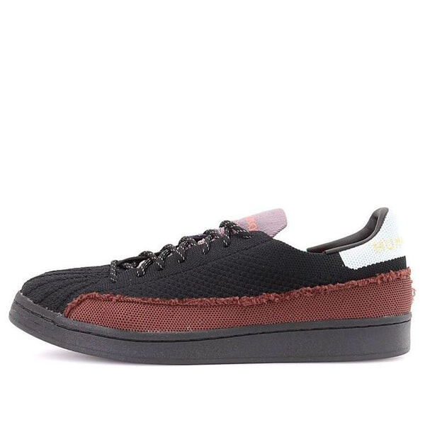 Кроссовки x Фаррелл суперзвезда Adidas, черный
Кроссовки x Фаррелл суперзвезда Adidas, черный