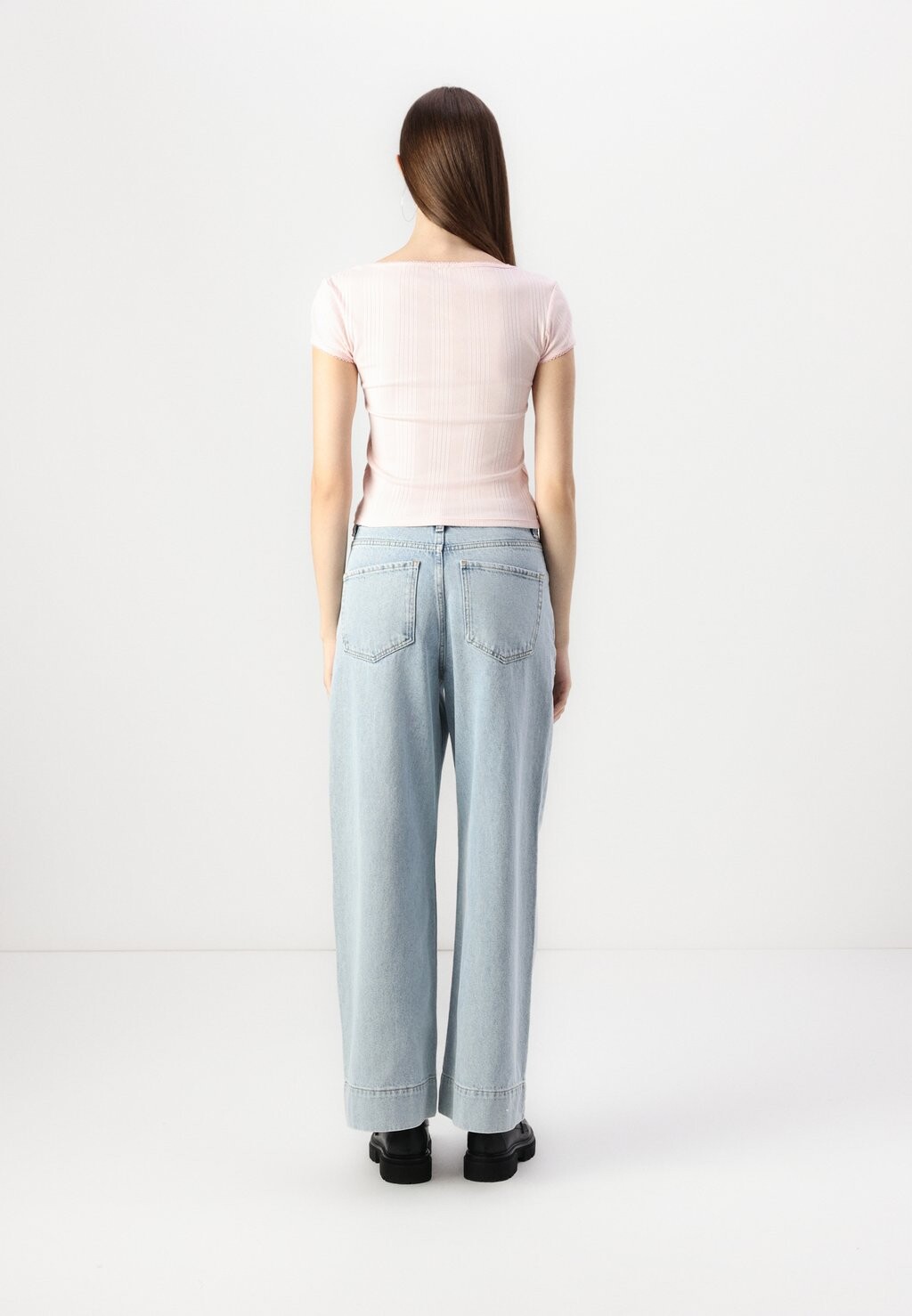 Джинсы свободного кроя NMEMILIE WIDE LEG Noisy May, светло-голубой деним
Джинсы свободного кроя NMEMILIE WIDE LEG Noisy May, светло-голубой деним