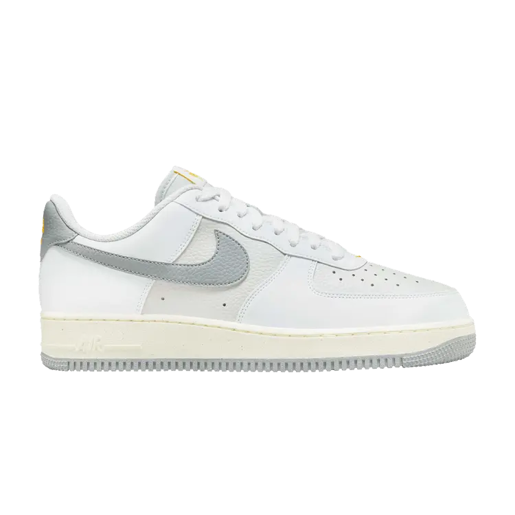 Кроссовки Nike Air Force 1 '07 Next Nature 'Photon Dust Sail', белый
Кроссовки Nike Air Force 1 '07 Next Nature 'Photon Dust Sail', белый