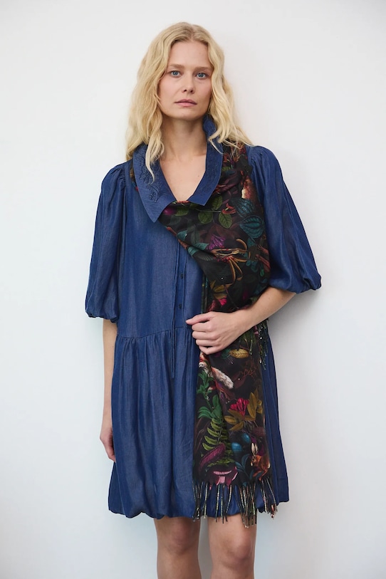 Шаль Medicine, мультиколор
Шаль Medicine, мультиколор