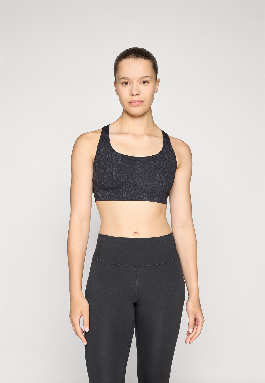 Спортивный бюстгальтер с легкой поддержкой ULTIMATE YOGA RACERBACK BRA Sweaty Betty, черный
Спортивный бюстгальтер с легкой поддержкой ULTIMATE YOGA RACERBACK BRA Sweaty Betty, черный