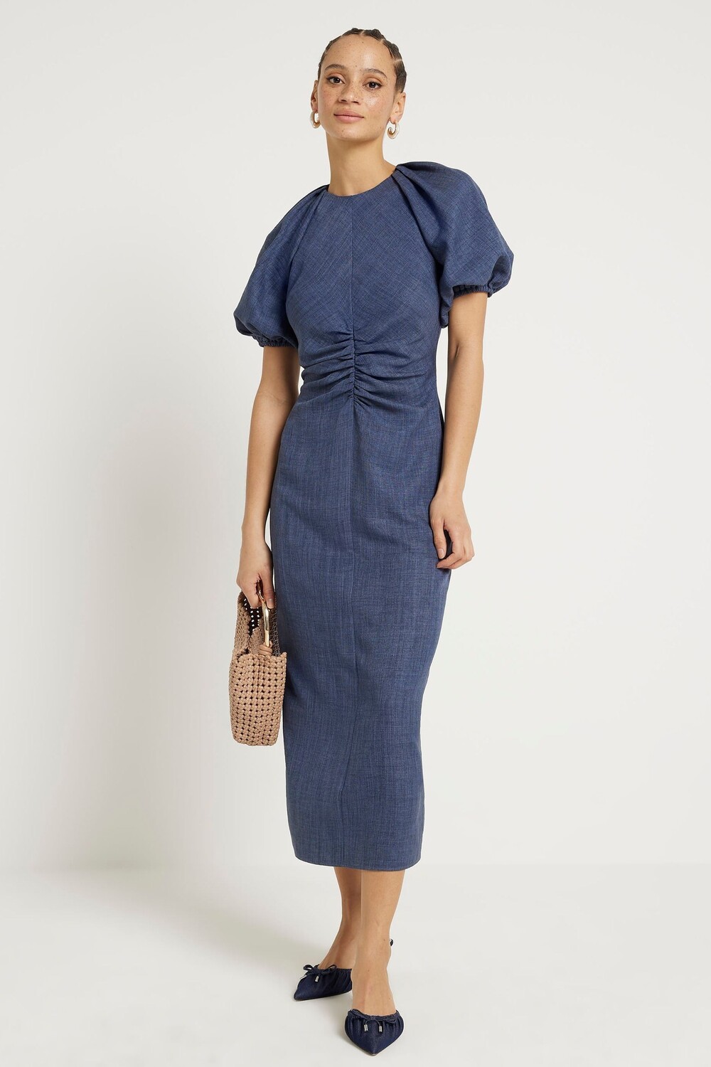 Платье миди с рукавами-фонариками и рюшами River Island, синий
Платье миди с рукавами-фонариками и рюшами River Island, синий