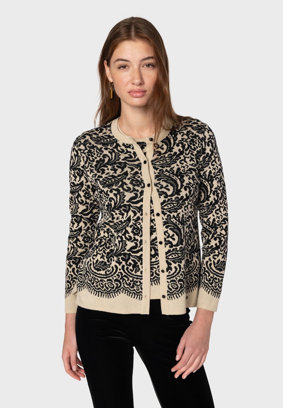 Кардиган NAULOVER Cardigan, Black
Кардиган NAULOVER Cardigan, Black