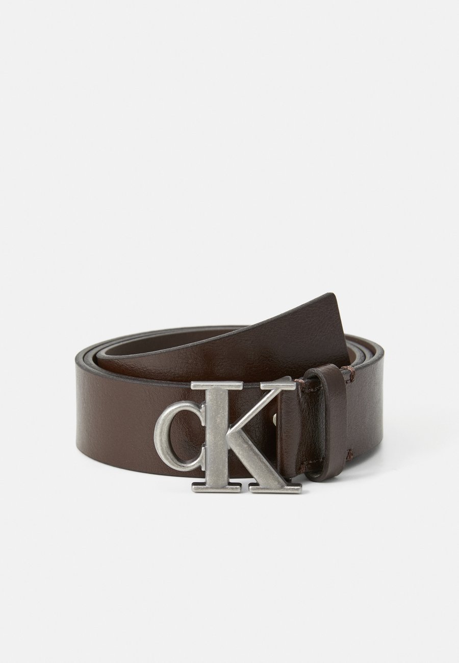 Ремень Calvin Klein BUCKLE TUMBLED, Dark Brown/Antique Silver-Coloured/Brown
Ремень Calvin Klein BUCKLE TUMBLED, Dark Brown/Antique Silver-Coloured/Brown