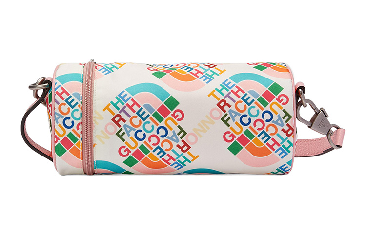 The North Face Collaboration Сумка-бутылка для воды нейлоновая цилиндрическая наплечная кроссбоди женская бело-розовая GUCCI
The North Face Collaboration Сумка-бутылка для воды нейлоновая цилиндрическая наплечная кроссбоди женская бело-розовая GUCCI