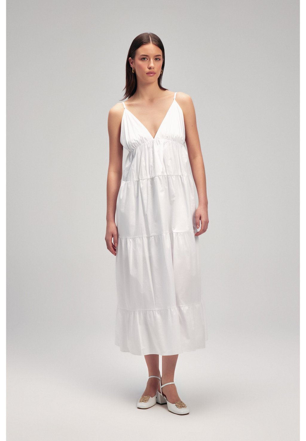 Длинное платье CUT OUT adL, белый
Длинное платье CUT OUT adL, белый