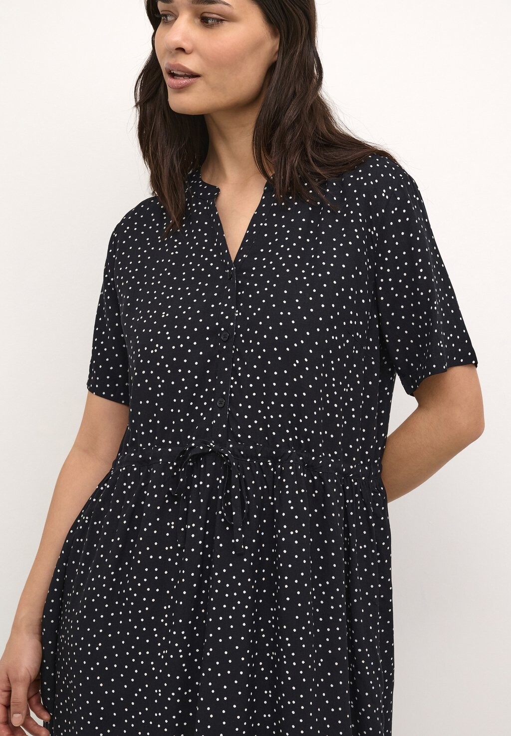 Платье-рубашка FERINA FIT-ZALLY Cream, черный
Платье-рубашка FERINA FIT-ZALLY Cream, черный