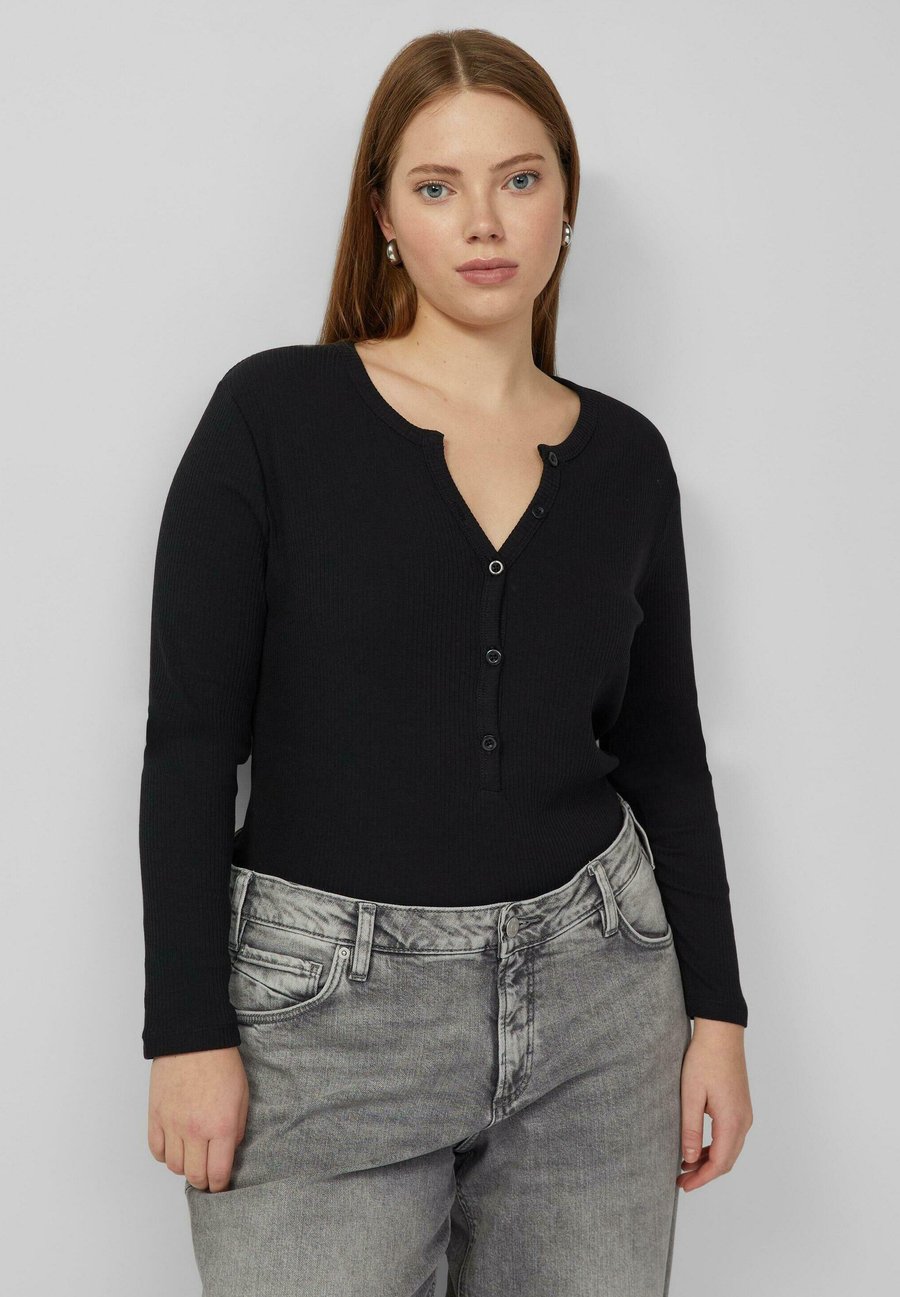 Топ QS Long sleeved top, Schwarz/Black
Топ QS Long sleeved top, Schwarz/Black