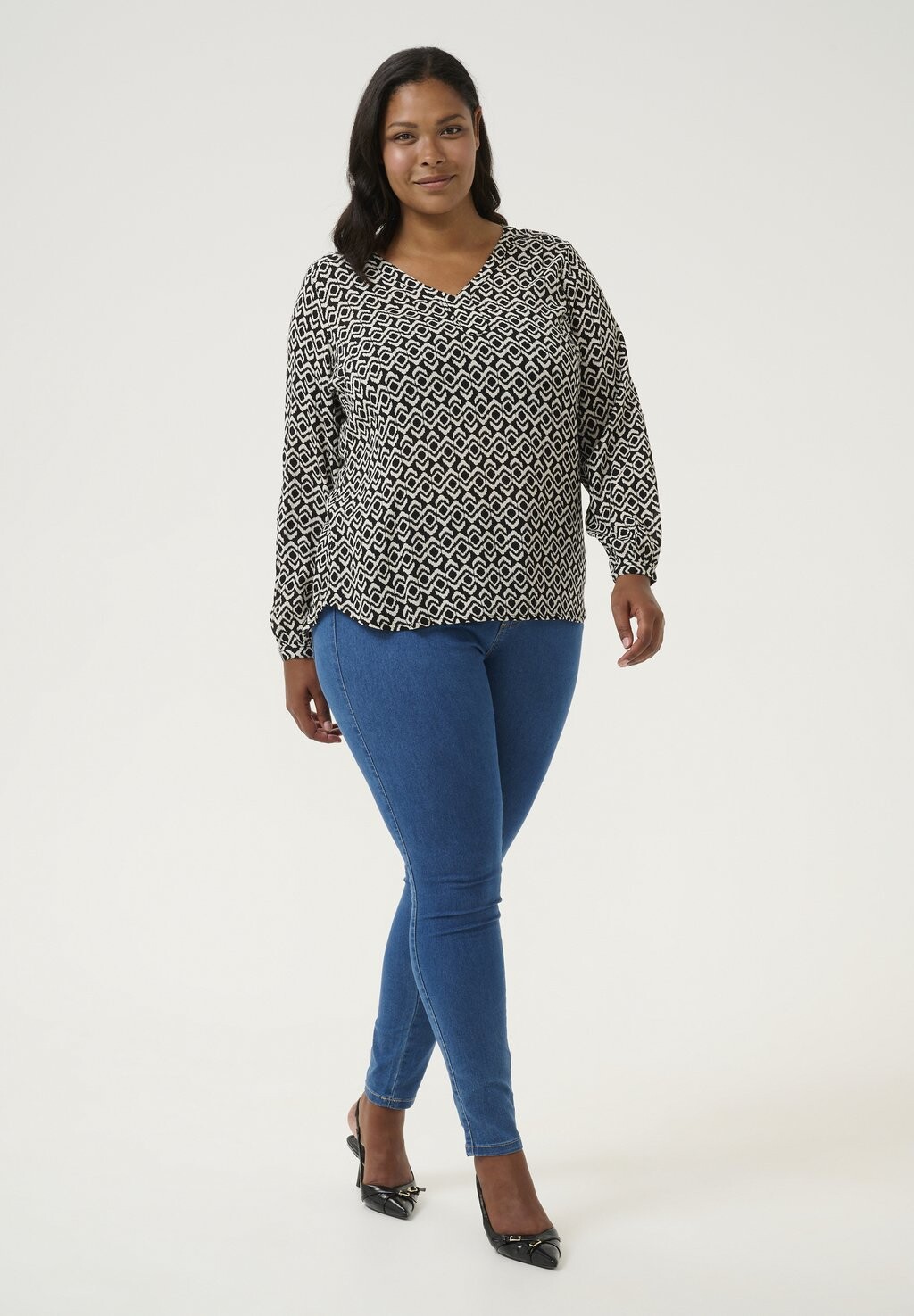 Блуза Kaffe Curve, черный
Блуза Kaffe Curve, черный