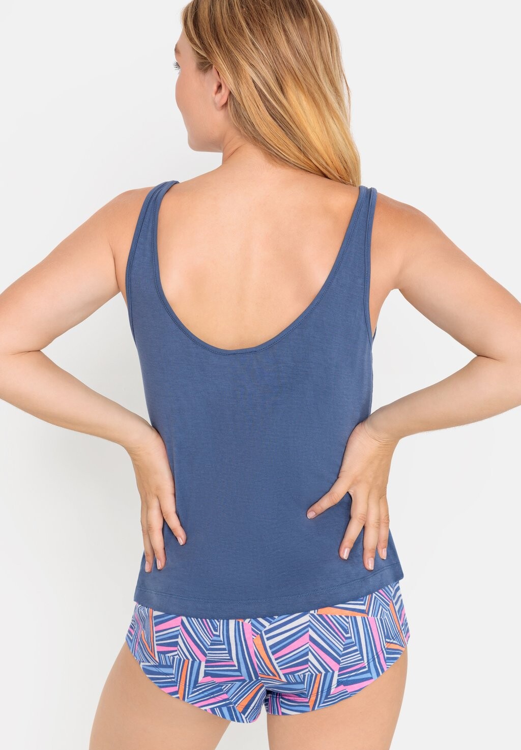 Пижамный комплект LASCANA SHORTY SET LASCANA, синий
Пижамный комплект LASCANA SHORTY SET LASCANA, синий